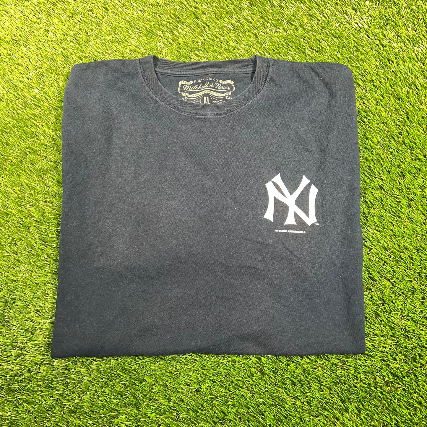 New York Yankees Navy Blue Logo Tee Size XL USED v17857