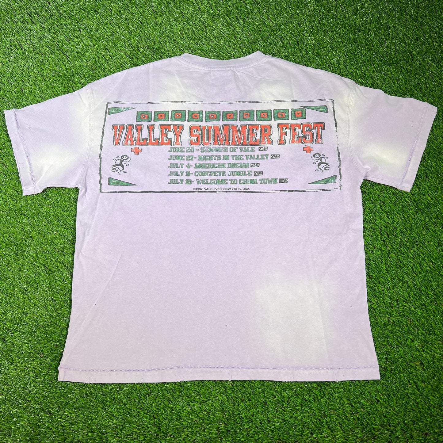 Vale Britney Spears Icon Bling Purple Tee Size Medium NEW x14266