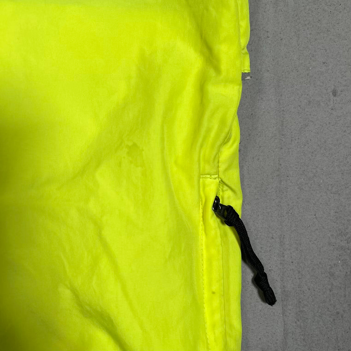 1990s Nike Neon Yellow Light Zip Up Windbreaker Size Medium USED v20346