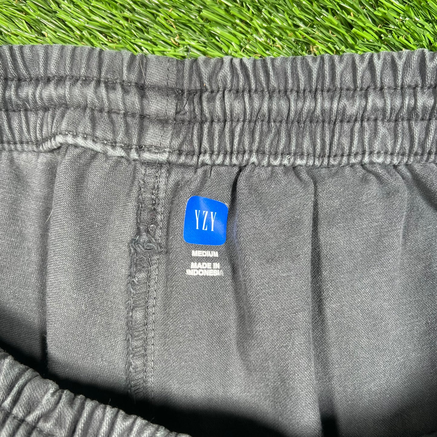 Yeezy Gap Dark Grey Pants Size Medium USED x15163