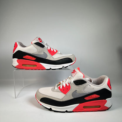 Nike Air Max 90 Infrared (2010) Size 9.5 USED s21944