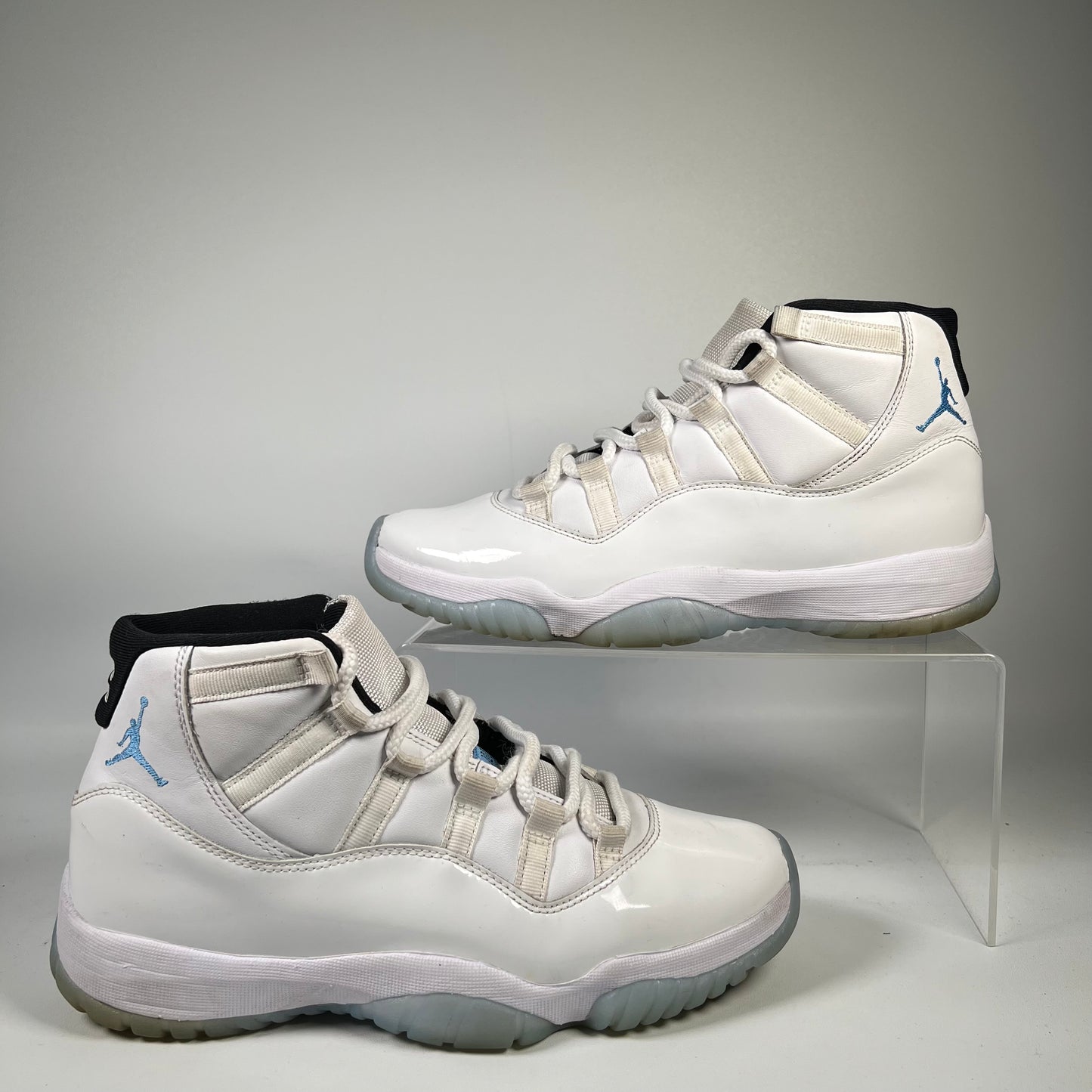 Jordan 11 Legend Blue (2024) Size 8.5 USED s20167