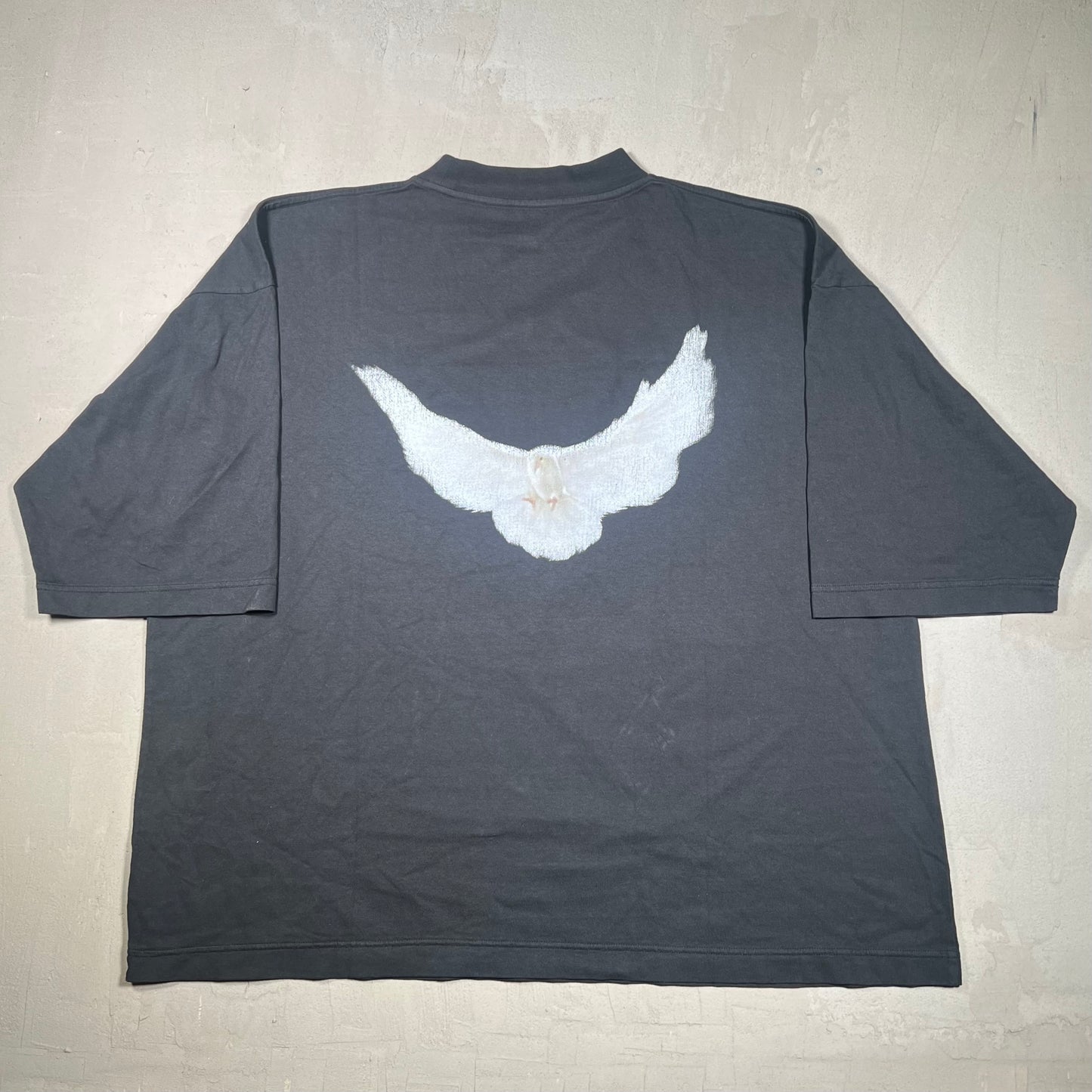Yeezy Gap Balenciaga Dove 3/4 Tee Black Size Medium USED x17348