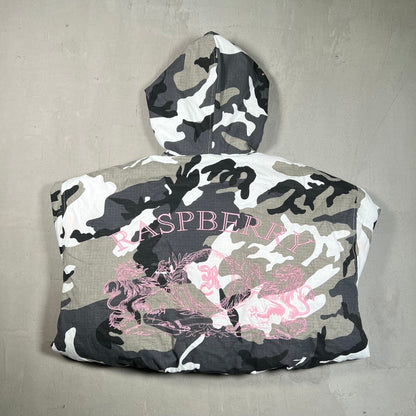 GV Gallery Raspberry Deron Winter Camo Jacket Size Large USED x17439