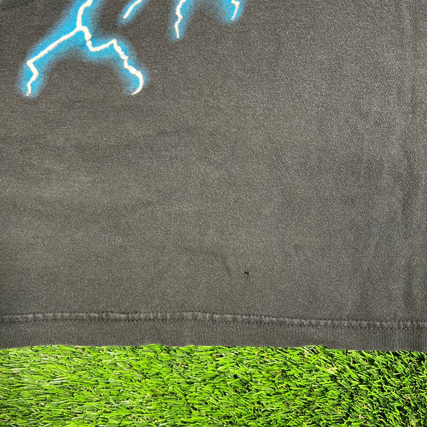 1990s American Thunder Panther Black Tee Size XL USED v18858