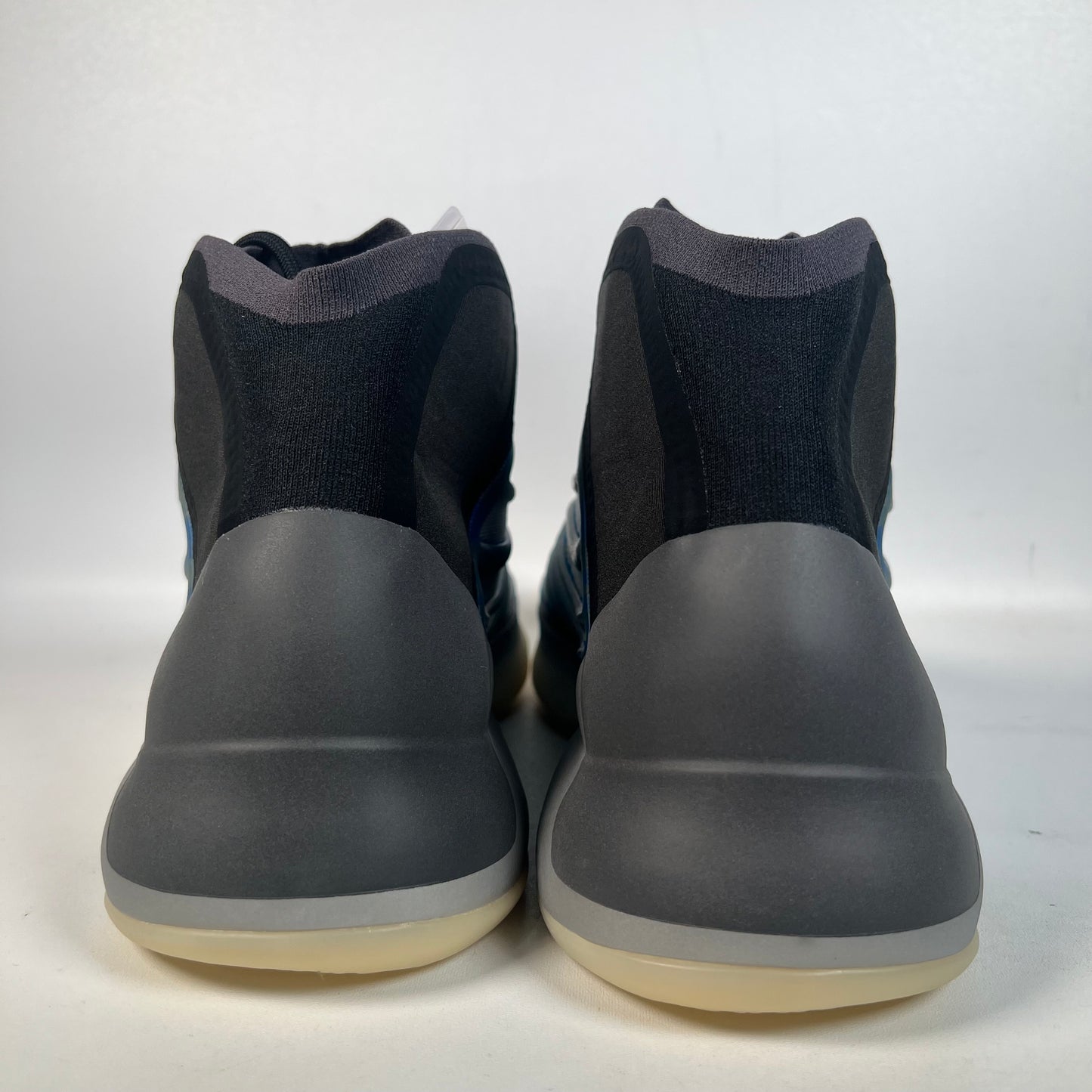 Adidas Yeezy QNTM BSKTBL Frozen Blue (2020) Size 9 NEW s22464