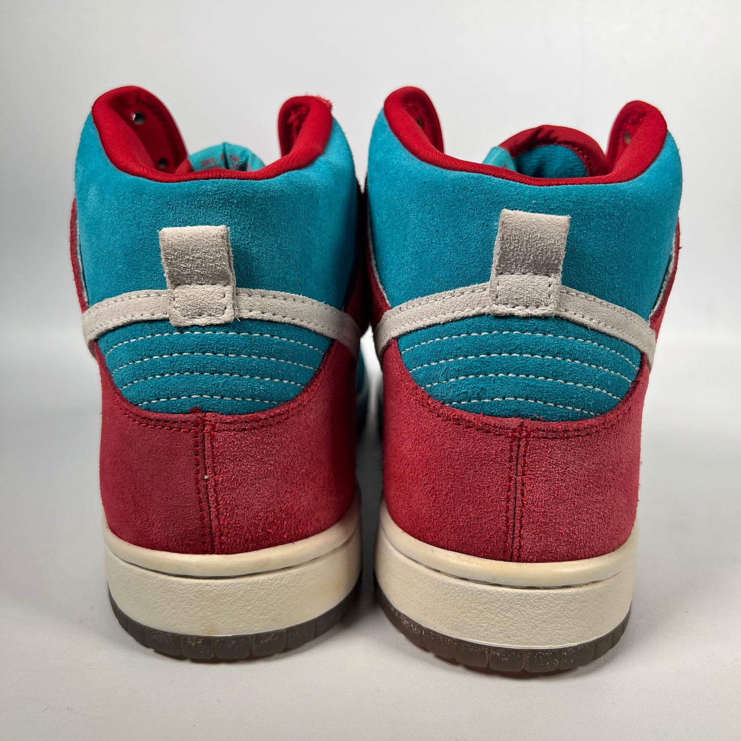 Nike SB Dunk High Bloody Gums (2009) Size 9.5 USED s20815