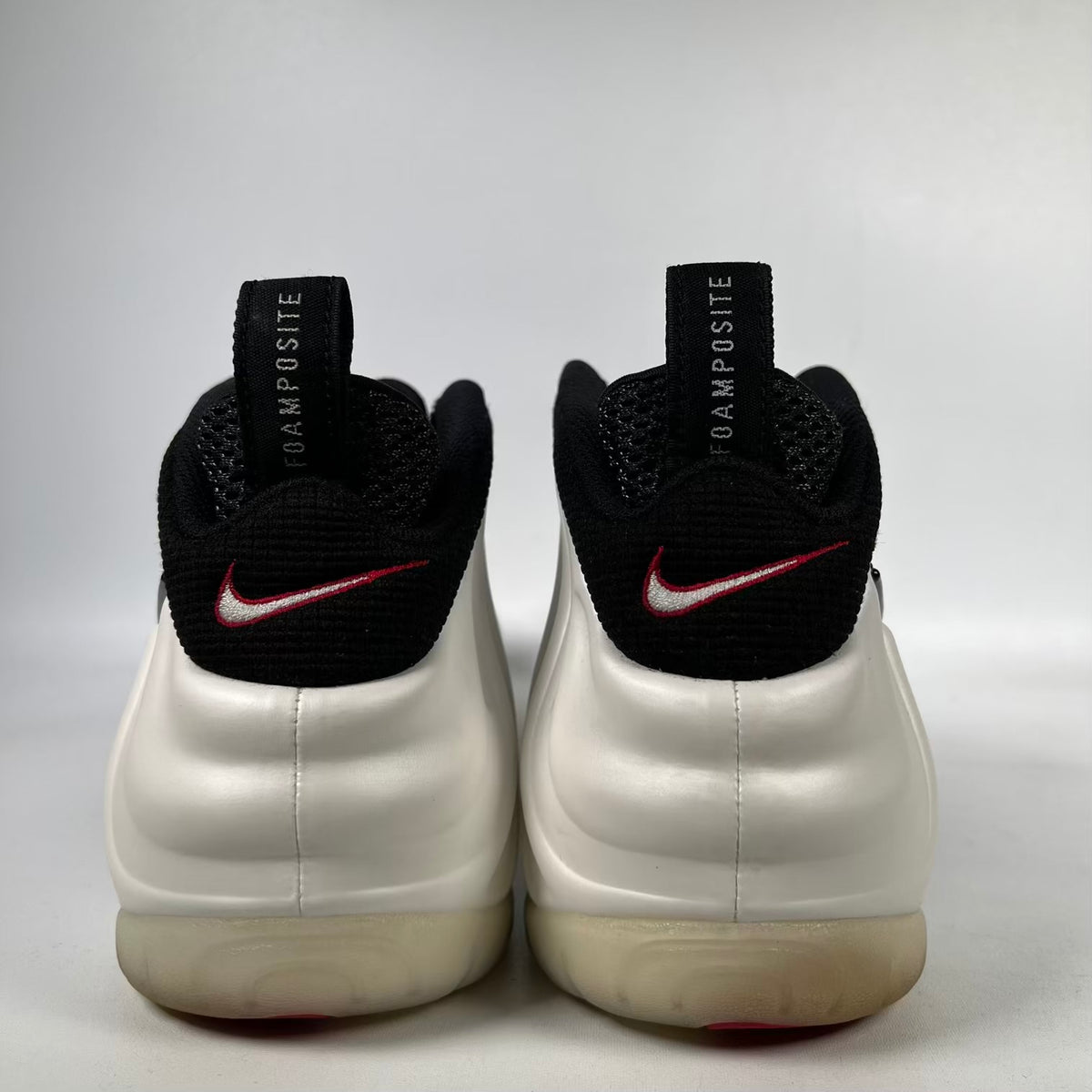 Nike Air Foamposite Pro Pearl (2025) Size 10.5 USED s23735