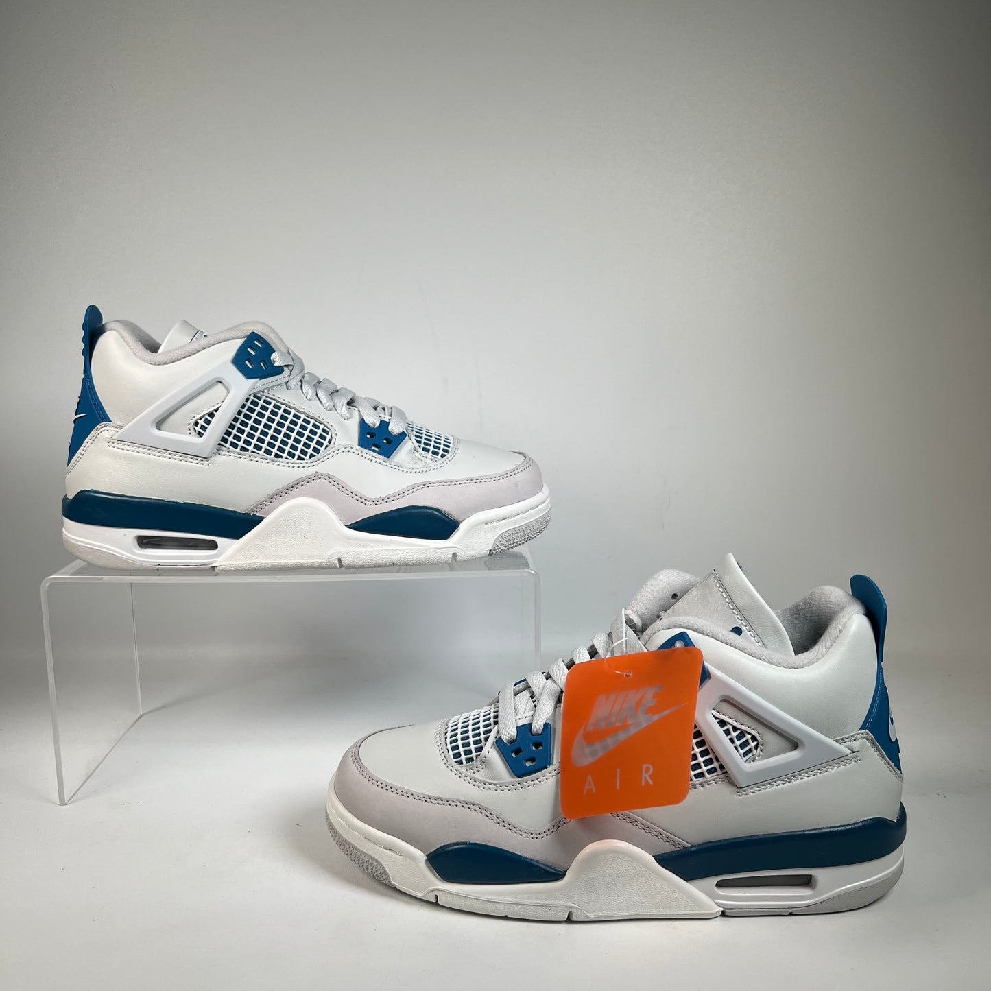 Jordan 4 Military Blue (2024) Size 6Y NEW s22294