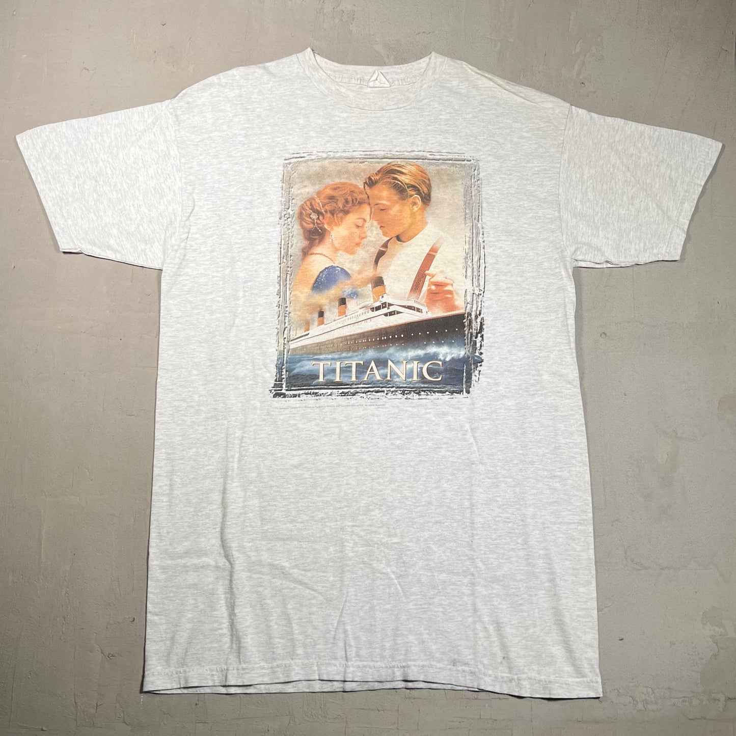 Titanic 1998 Warner Bros Tee Size XL USED v9326