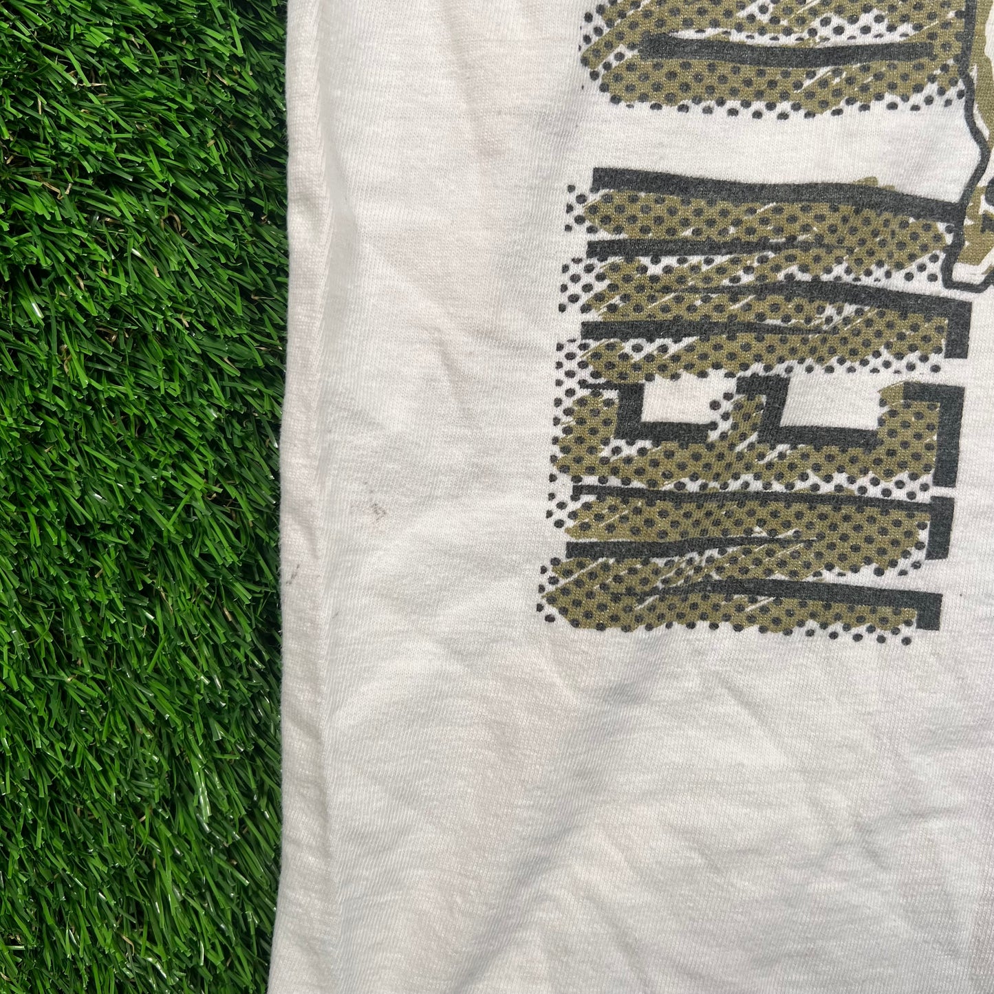 1990s Saints Magic Johnson AOP White Tee Size Large USED v18413