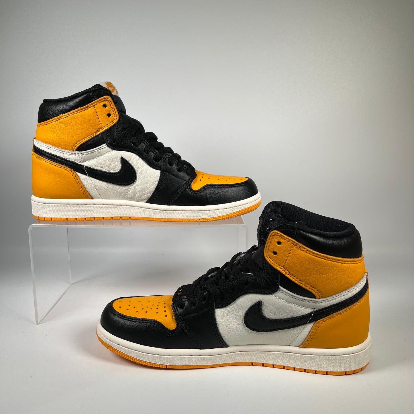 Jordan 1 High Taxi (2022) Size 8.5 NEW s19401