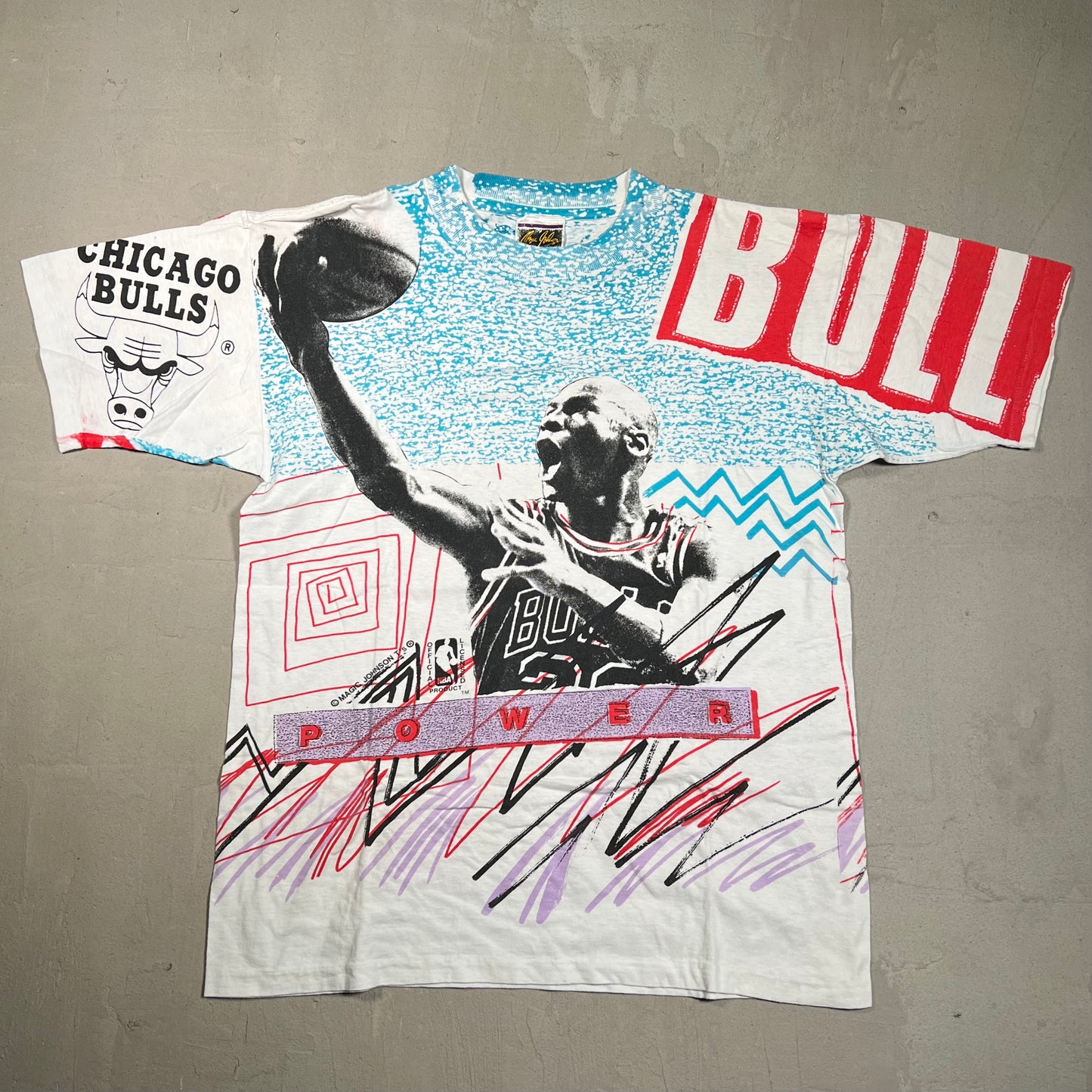 Michael Jordan Magic Johnson Tag Full Print White/Blue Tee Size Large USED v10449