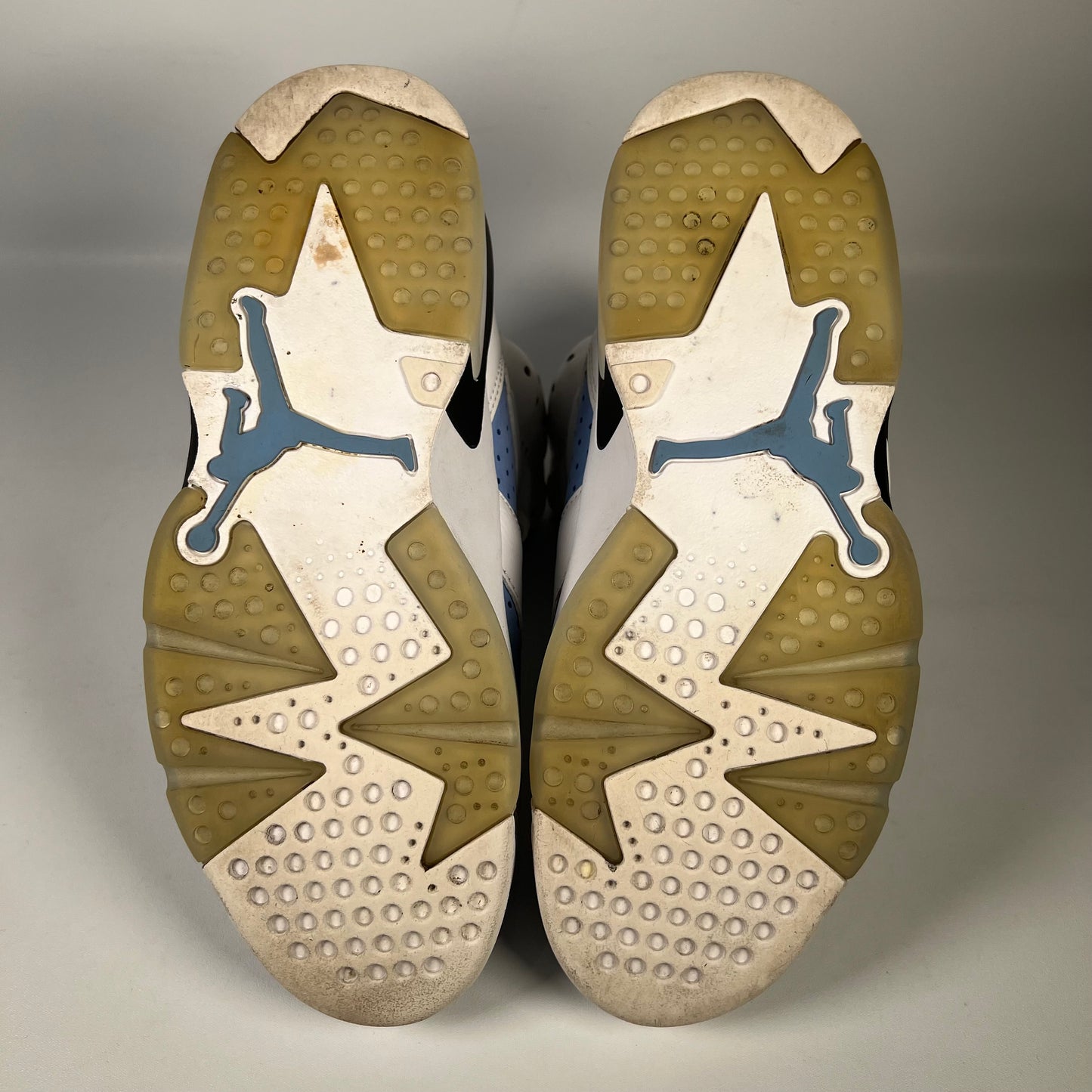 Jordan 6 UNC White (2022) Size 9 USED s19837