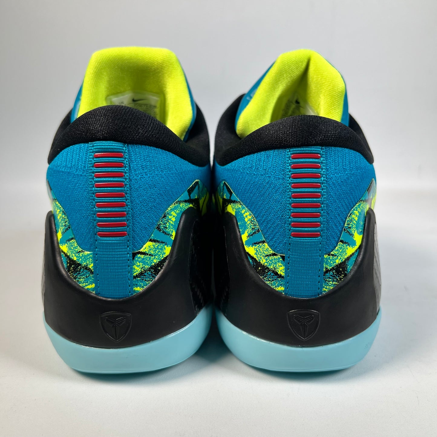 Nike Kobe 9 Elite Low Perspective (2025) Size 10.5 NEW s22144
