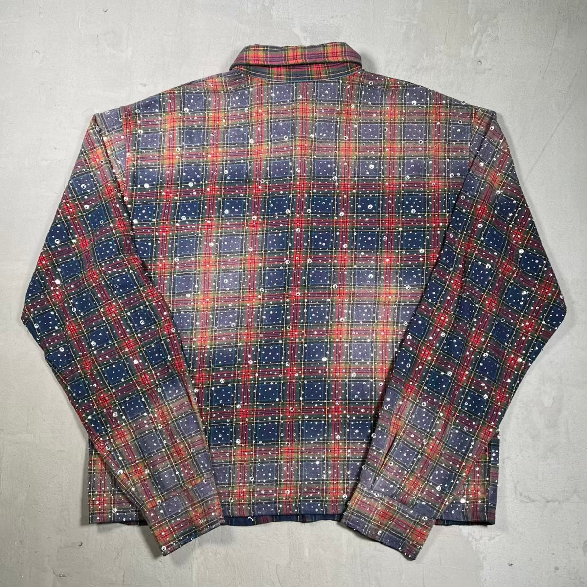 Vale Rhinestone Blue/Red Button Up Flannel Size XL USED x18528