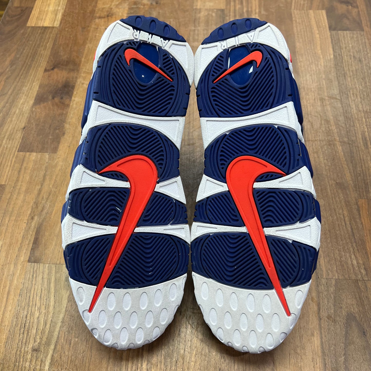 Nike Air Uptempo Knicks Size 11.5 USED s16364
