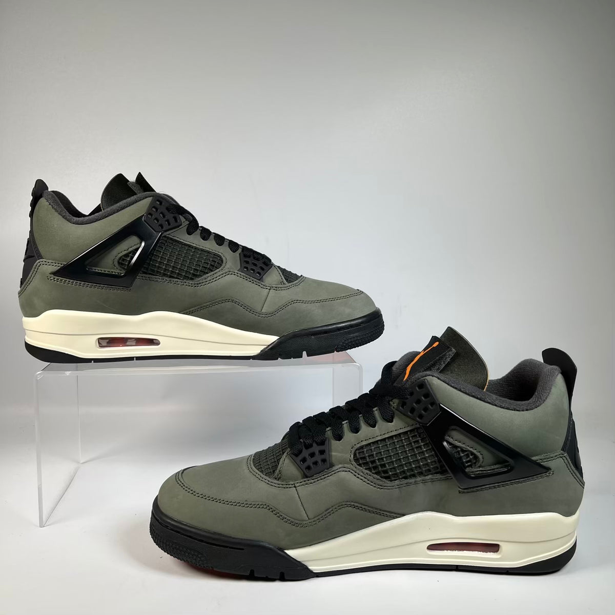 Jordan 4 Undefeated (2025) Size 11 NEW S23443