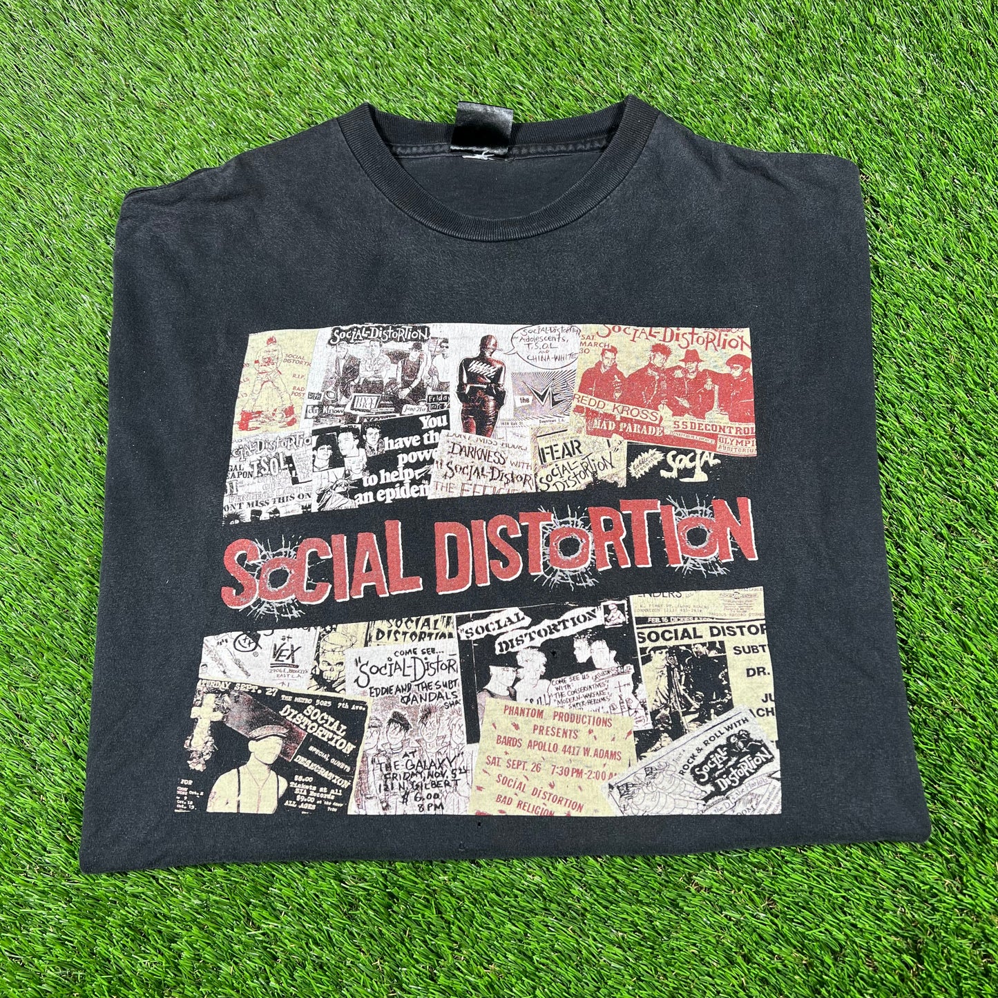 2000s Social Distortion Newspaper Clippings Black Tee Size XXL USED v16808