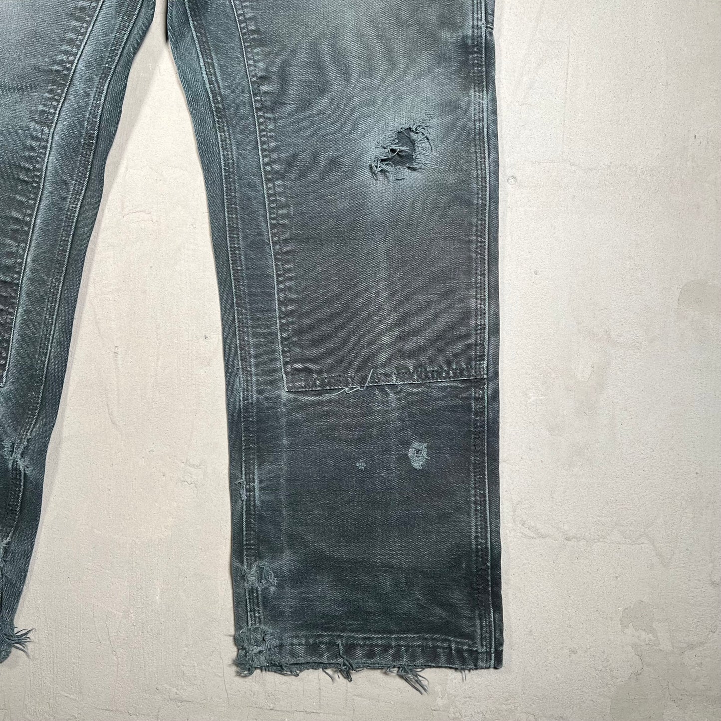 Y2K Carhartt Washed Black Thrashed Double Knees Size 34 USED v19550