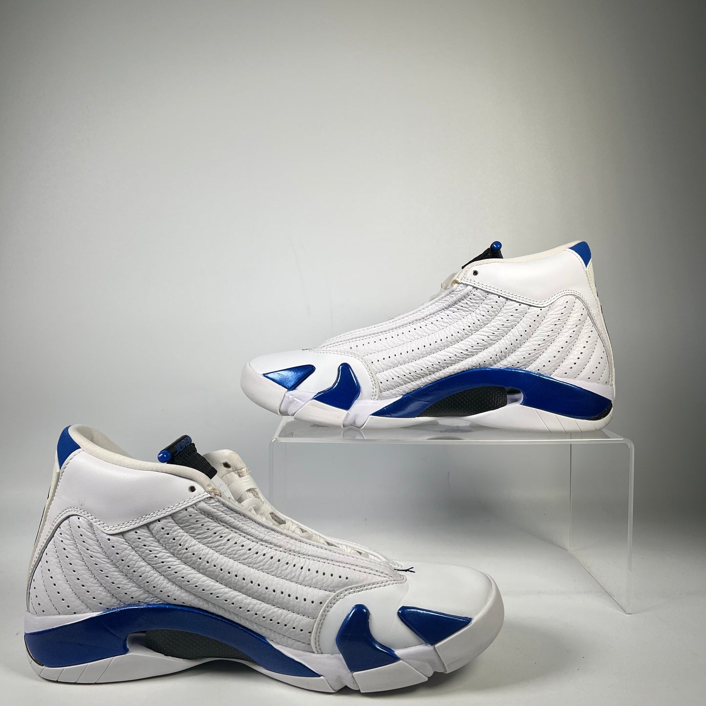 Jordan 14 White Hyper Royal (2020) Size 9 USED s20891