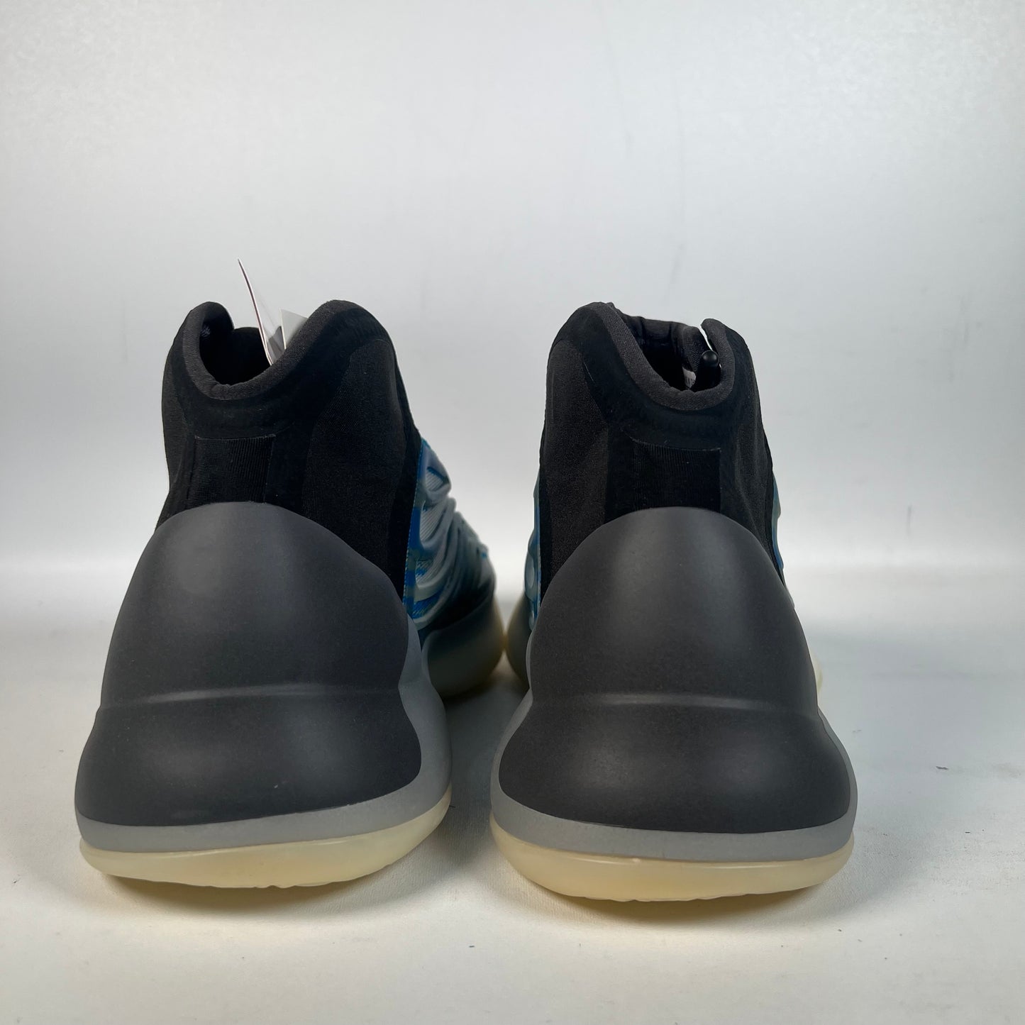 Adidas Yeezy QNTM BSKTBL Frozen Blue (2020) Size 4 NEW s22465
