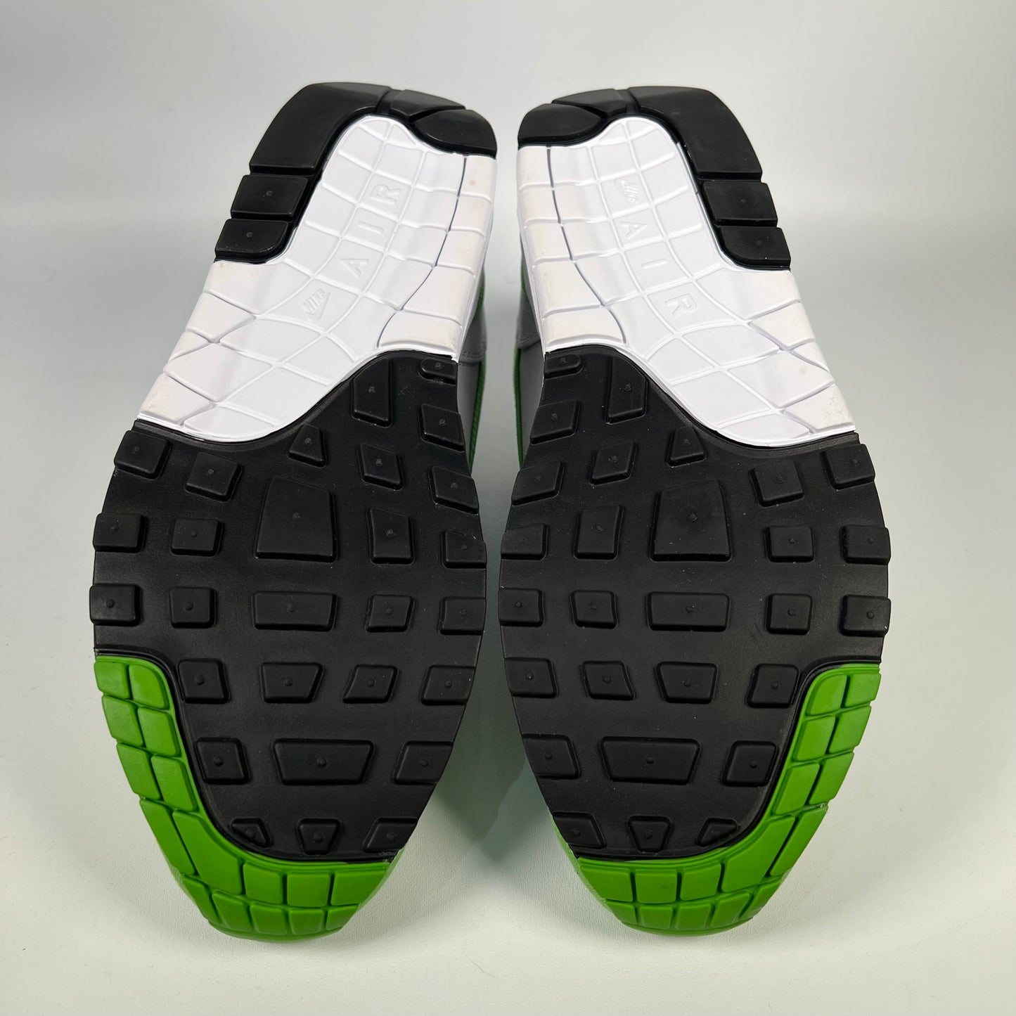 Nike Air Max 1 Patta Chlorophyll (2024) Size 10.5 USED s18902