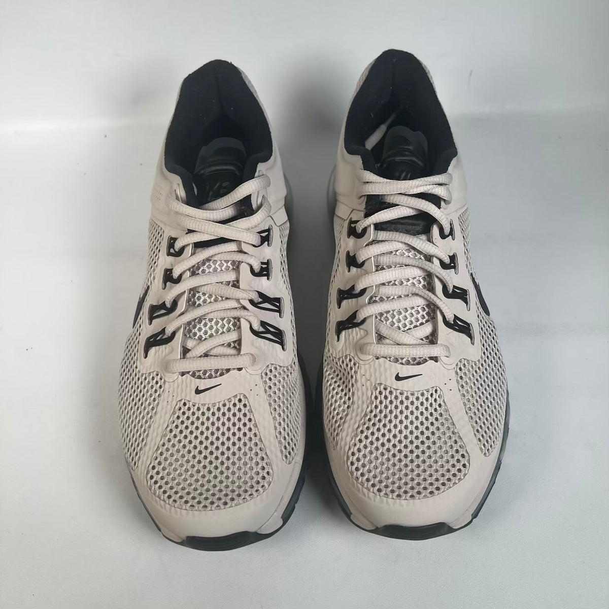 Nike Air Max 2013 Light Bone (2023) Size 8.5 USED s23417