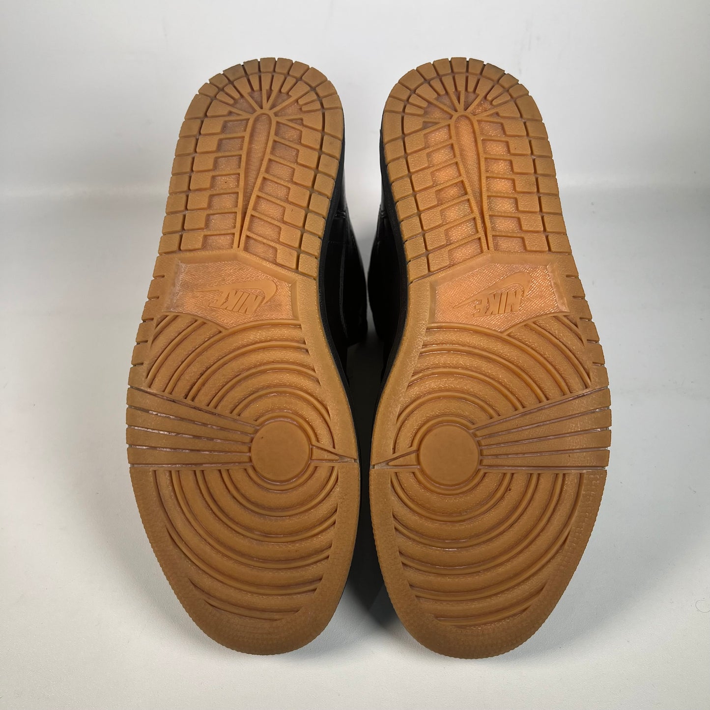 Jordan 1 Black Gum (2014) Size 9.5 USED s21752