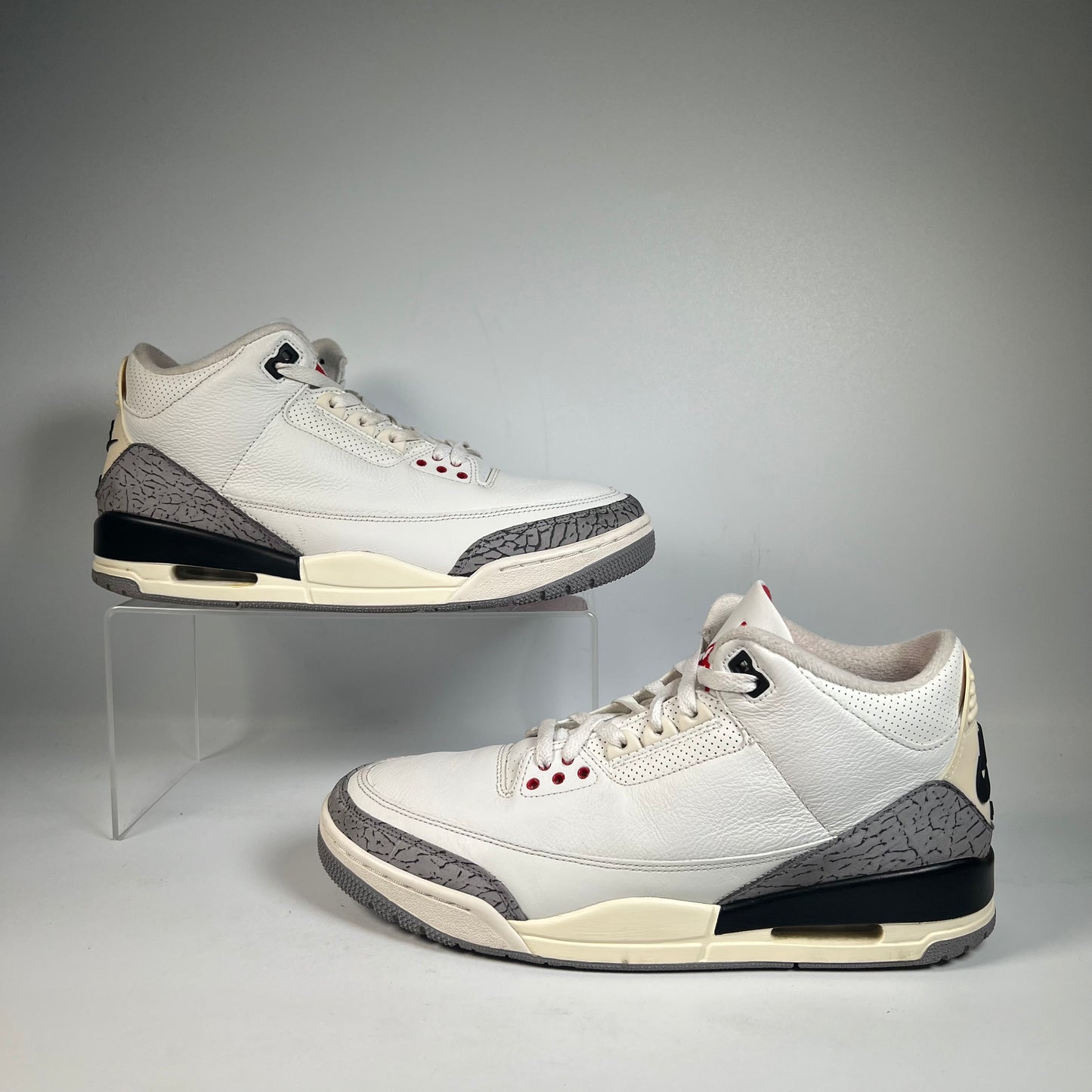 Jordan 3 White Cement Reimagined (2023) Size 11 USED s22070