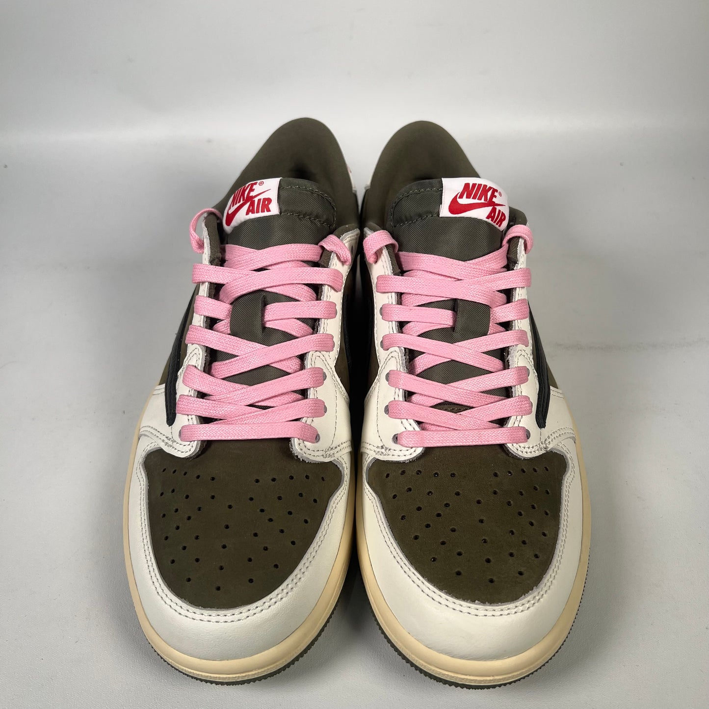 Jordan 1 Low Travis Scott Medium Olive (2024) Size 7.5 NEW s20019