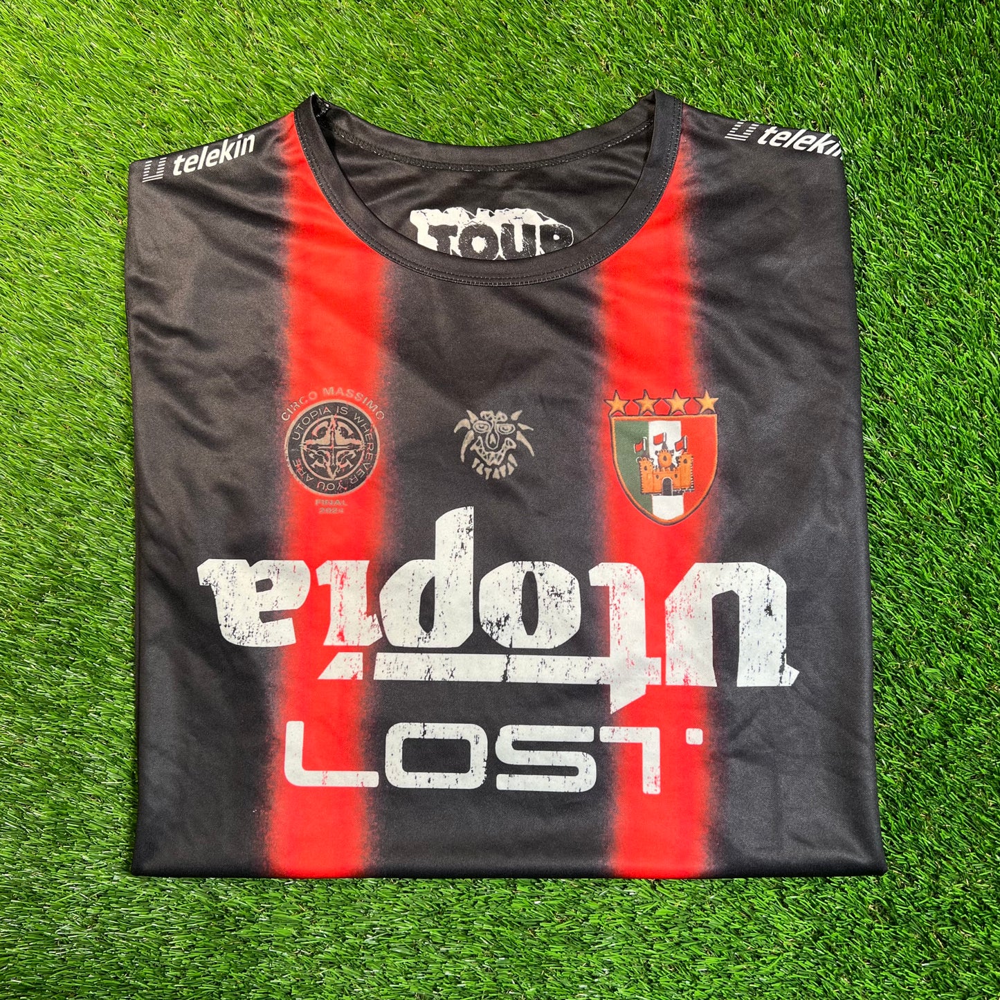 Travis Scott Italy Black/Red Jersey Size Large USED x16973