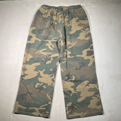 GV Gallery Raspberry Hills Sport Camo Sweatpants Size Small USED x17547