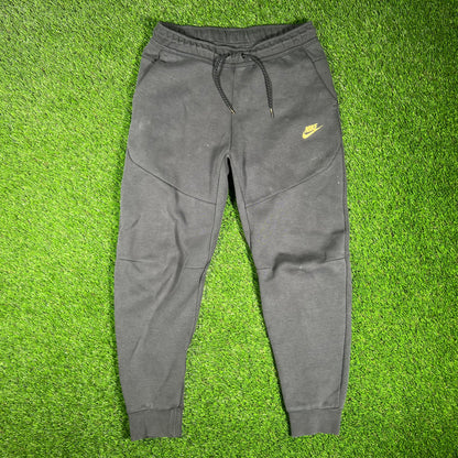 Nike Tech Washed Grey Sweatpants Size Medium USED v17398