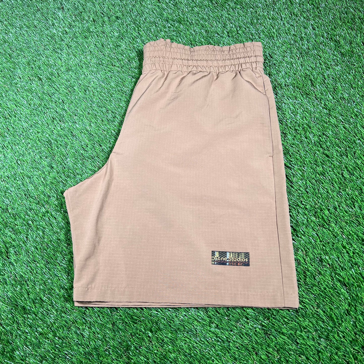 Acne Studios Beige Nylon Water Shorts Size Large USED x14697