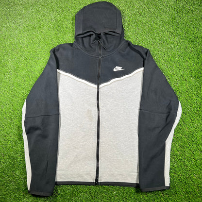 Nike Tech Black/Grey Zip Up Hoodie Size Large USED v16896