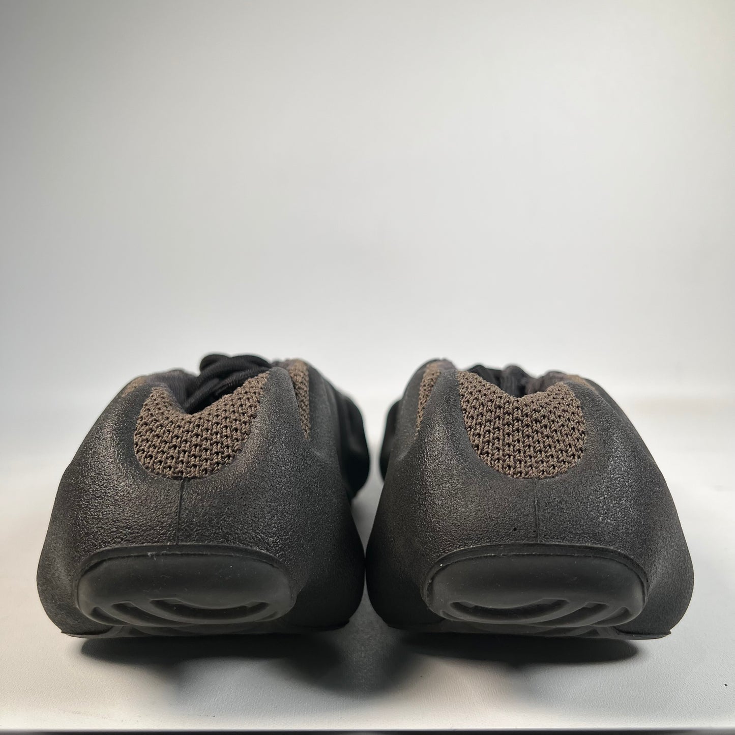 Yeezy 450 Dark Slate (2022) Size 9 USED s22264