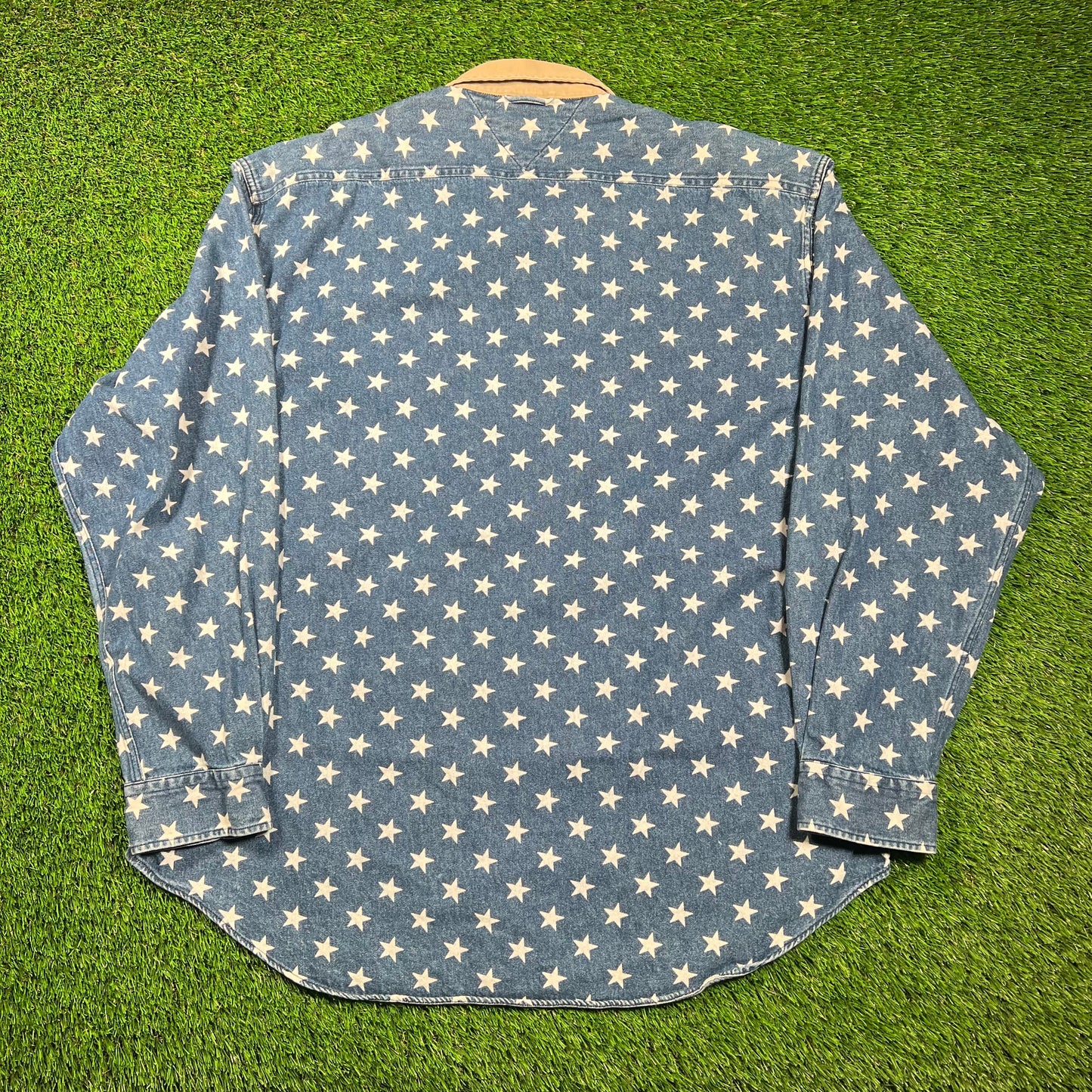 Tommy Hilfiger Star Pattern Denim Button Up Shirt Size XL USED v18582