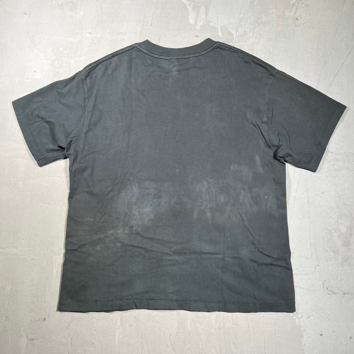 Kurt Cobain Big Portrait Grey Tee Size Medium USED v20186