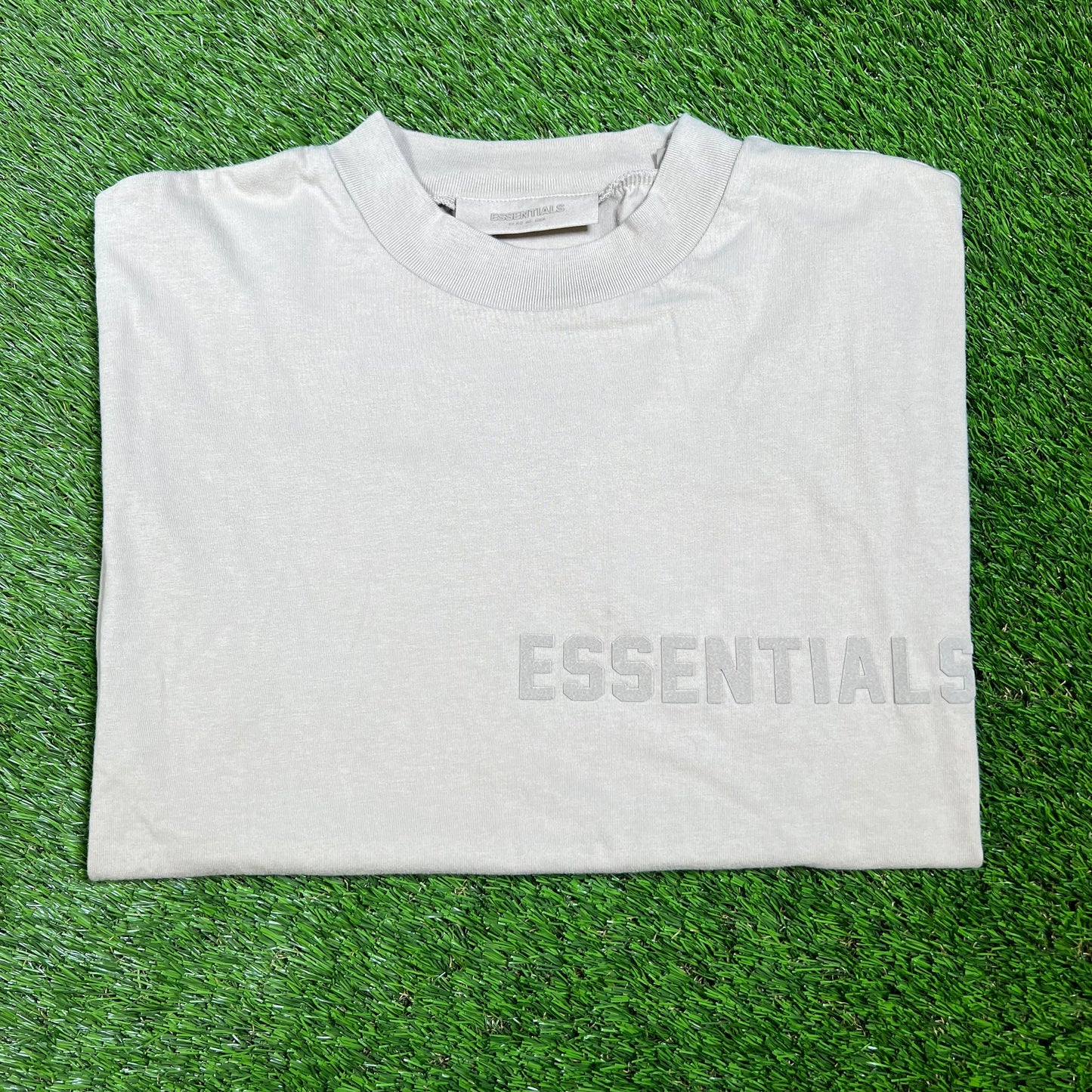 Fear of God FOG Essentials Gre Logo Tee Size Medium USED x14283