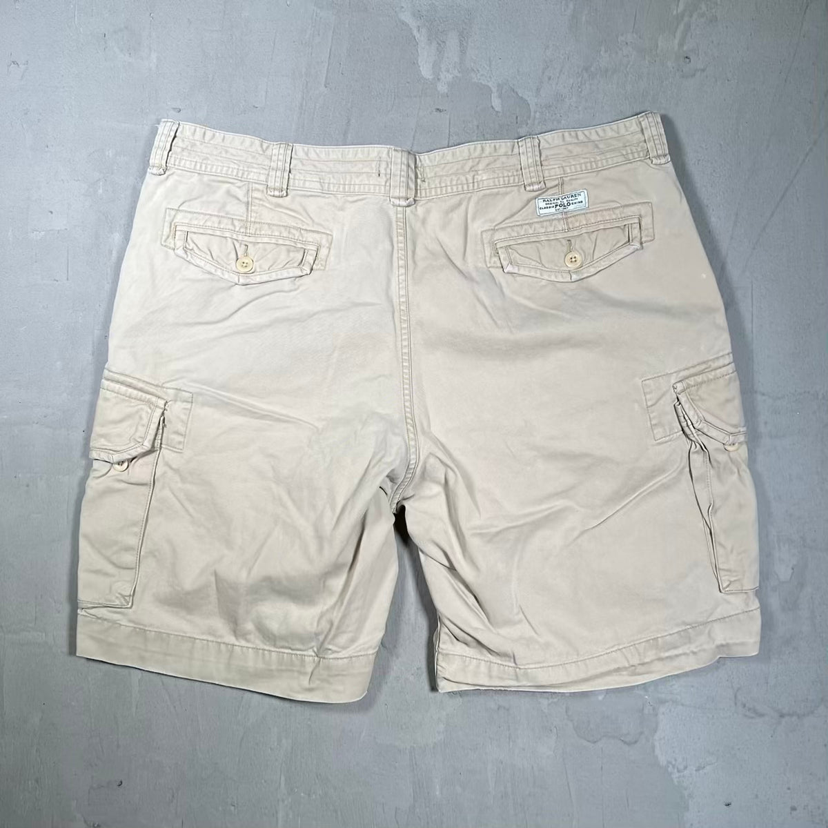 Polo Ralph Lauren Tan Cargo Shorts Size 42 USED USED v20257