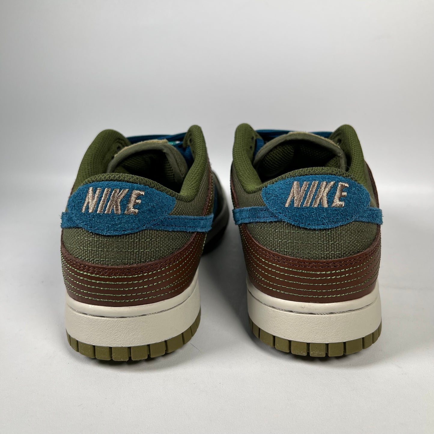 Nike Dunk Low Cacao Wow (2022) Size 10.5 USED s19224