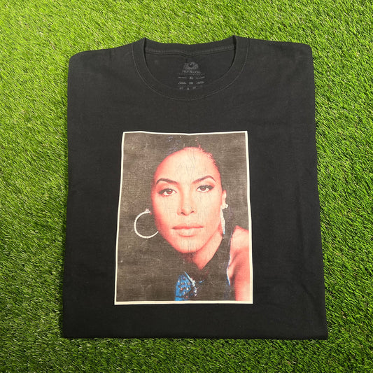 Y2K Aaliyah Portrait Black Tee Size XL USED v17823