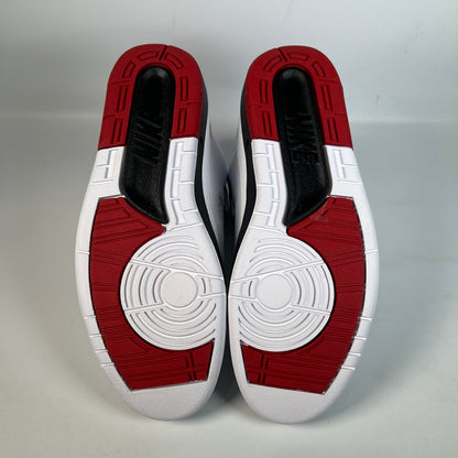 Jordan 2 Chicago (2022) Size 9m / 10.5w NEW s21872
