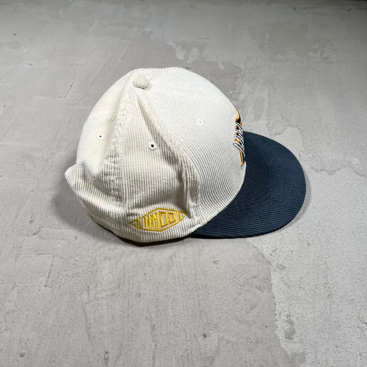 HMDD Detroit White/Navy Corduroy Snap Back Hat USED x18398