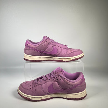 Nike Dunk Low Rush Fuchsia (2023) Size 7m / 8.5w USED s17853