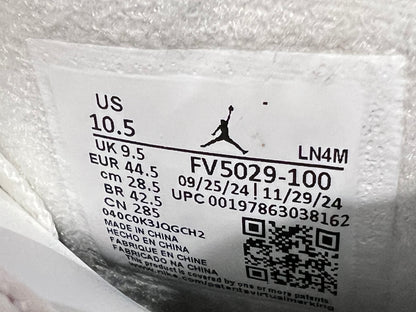 Jordan 4 White Cement (2025) Size 10.5 NEW s22067