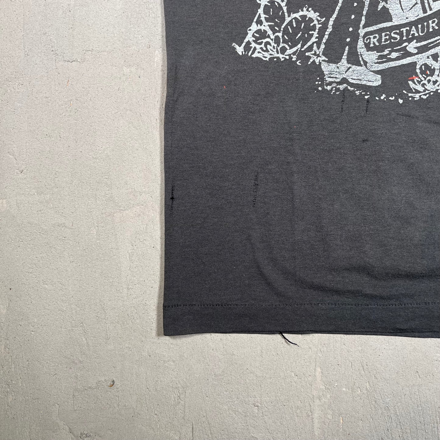 1980s Sandovals Bar Black tee Size Medium USED v19473