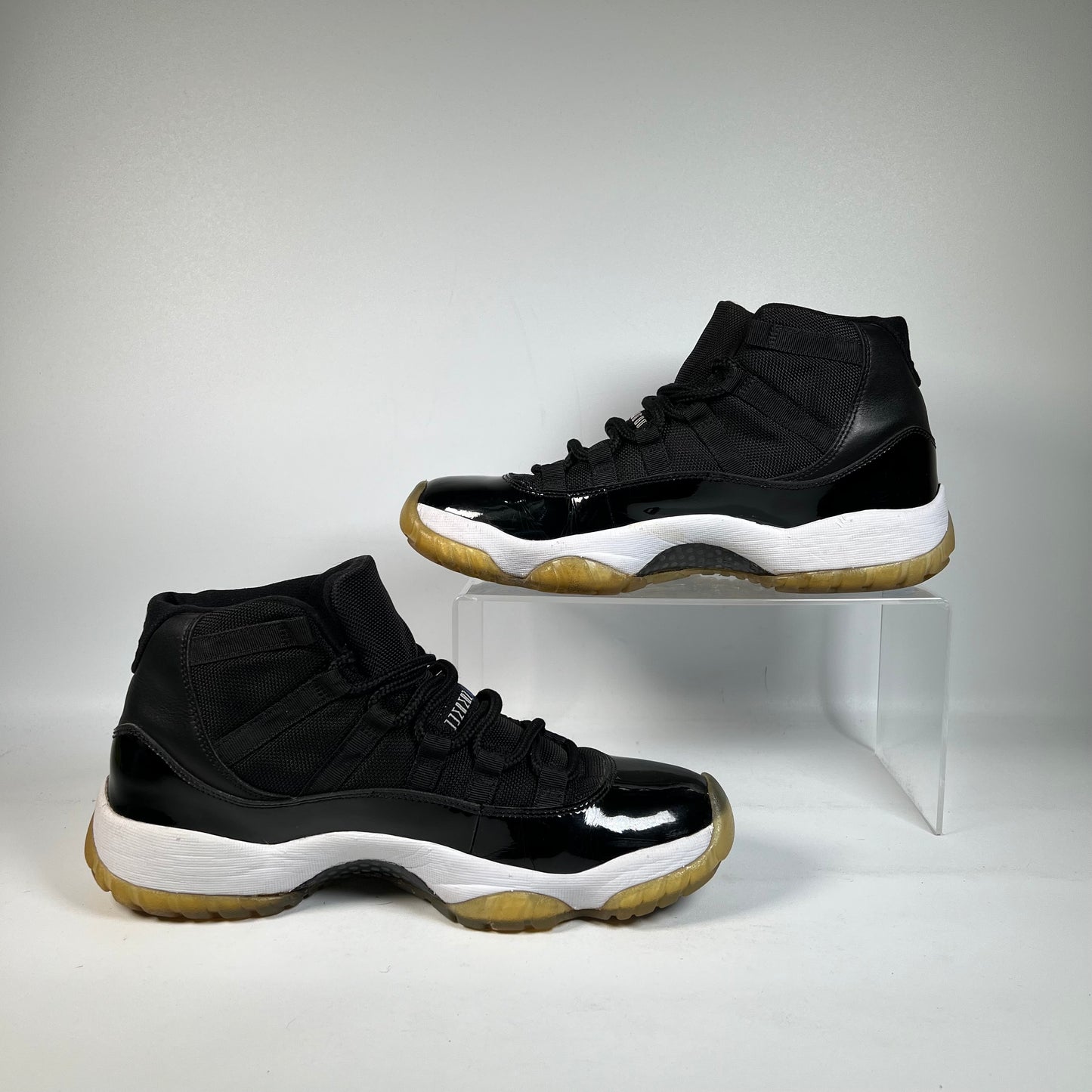 Jordan 11 Space Jam (2009) Size 9.5 USED s21946