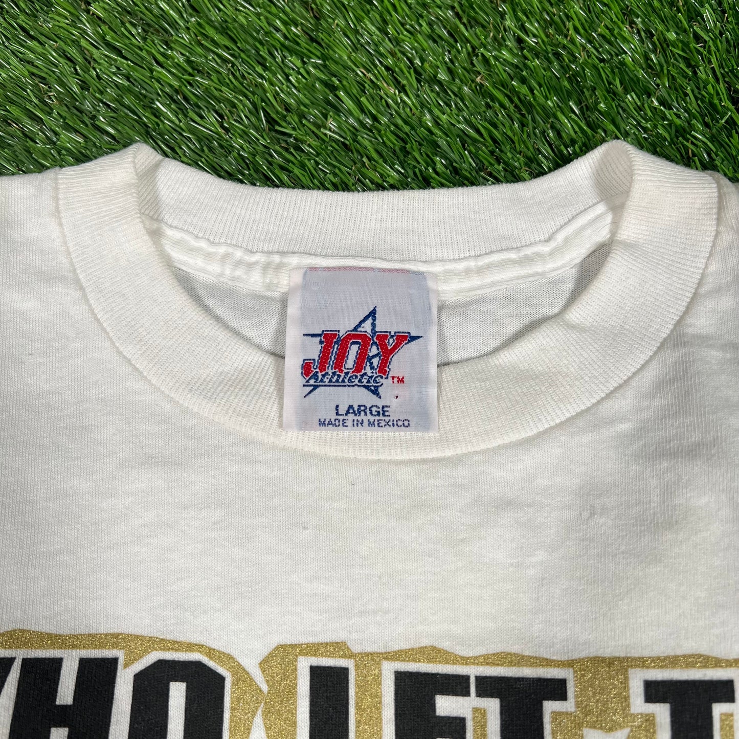 2000 Saints Who Let The Dogs Out White Longsleeve Size Large USED v18107